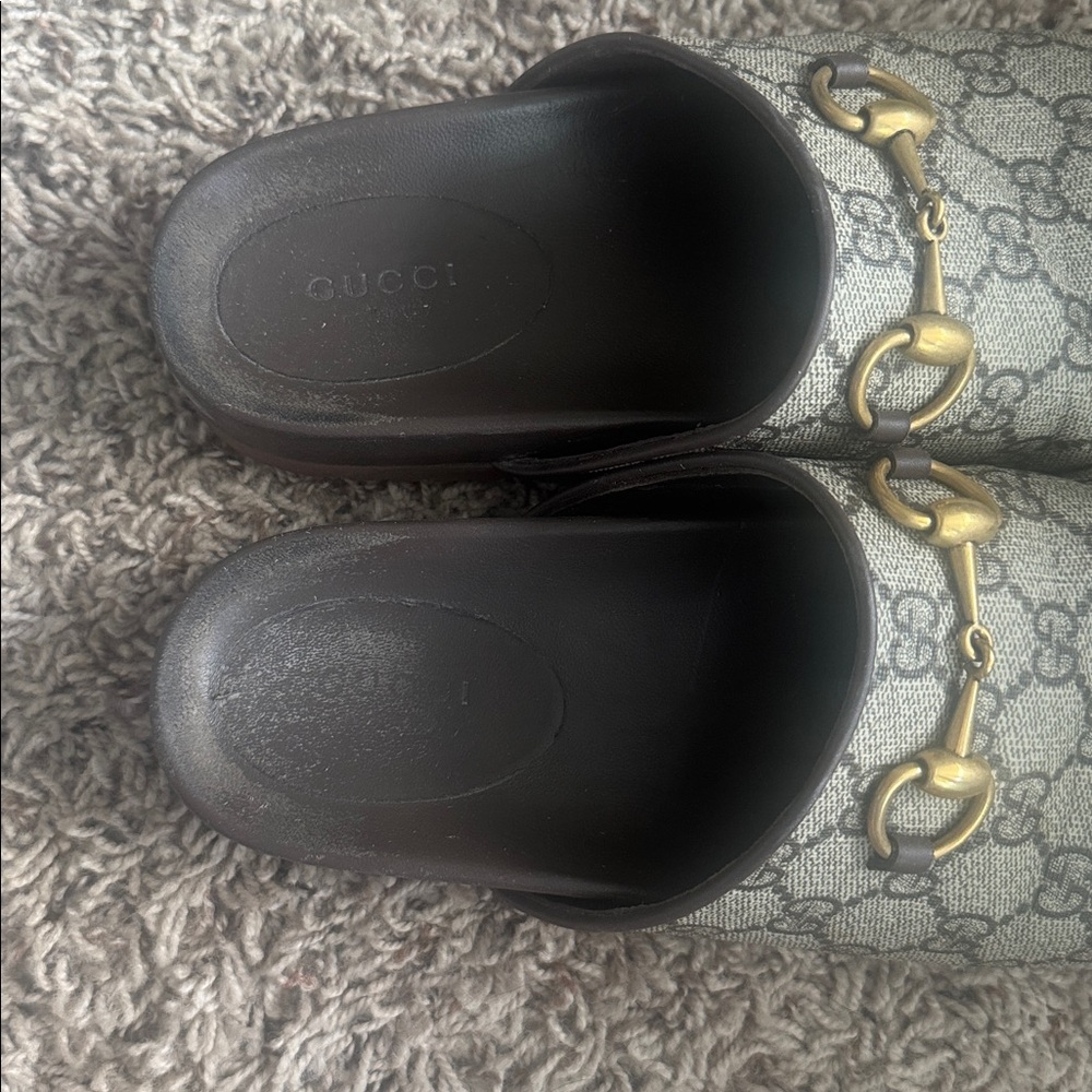 Gucci GG Supreme Horsebit Mules - Picture 4 of 7